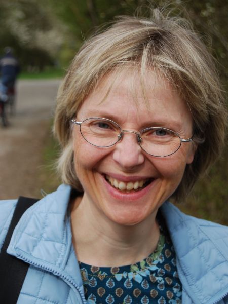 Dr. Beatrice Tschirky
