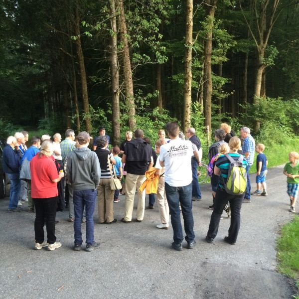 Fledermausexkursion 1.7.2016 (Foto: Erika Gisler)
